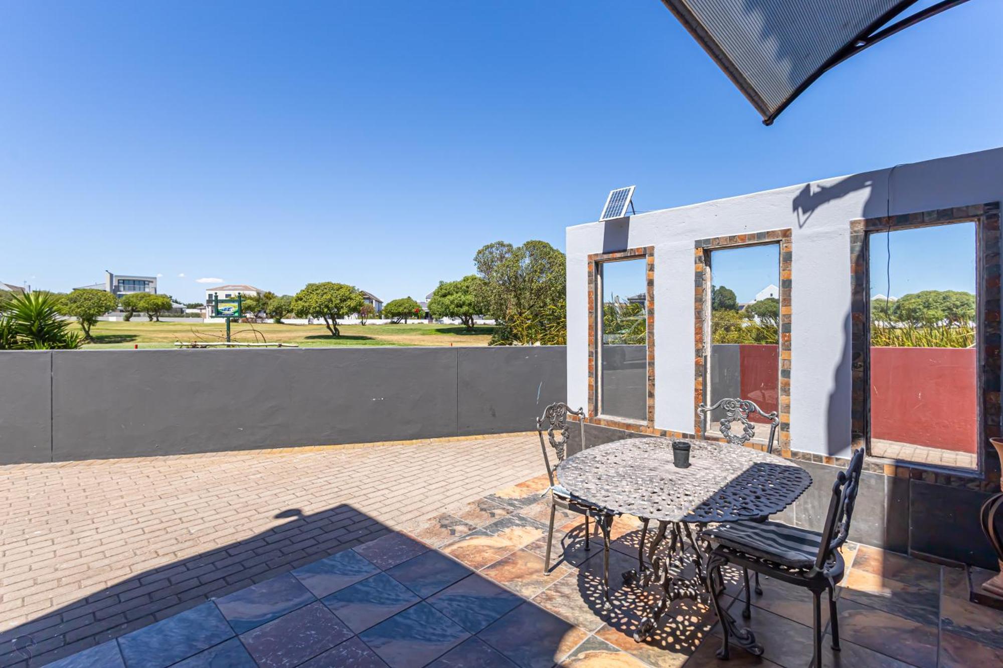 Holiday Guest House Лангебан Екстериор снимка