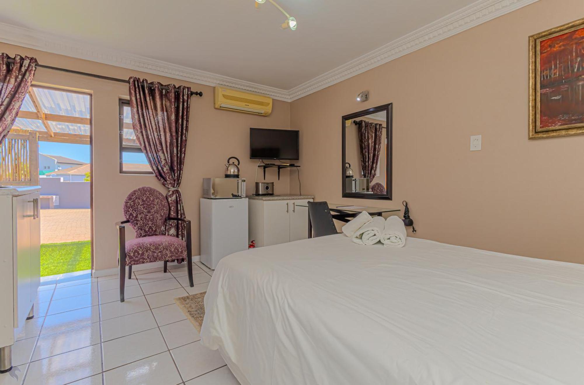 Holiday Guest House Лангебан Екстериор снимка